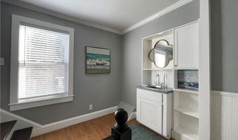 29 Anthony St, Newport, RI 02840