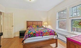 73 Oakwood St, Albany, NY 12208