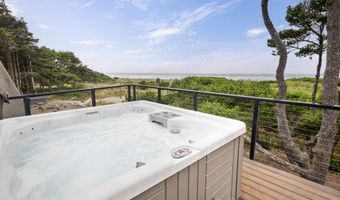 18000 OCEAN Blvd, Rockaway Beach, OR 97136