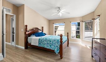 4660 N River Rd 17, Oceanside, CA 92057