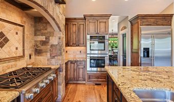 2885 NW Perlette Ln, Bend, OR 97703