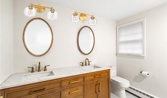 14 Sheri Dr, Coventry, RI 02816