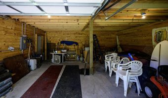 740 Log Cabin Rd, Arapahoe, NC 28510