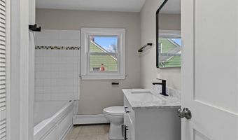 9 Lookout Ave, North Providence, RI 02911