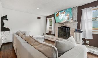 105 WINDWARD Dr, Barnegat, NJ 08005
