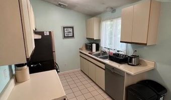 35 Old Town Trl, Narragansett, RI 02882