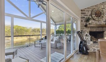 340 Back 9 Dr, Baneberry, TN 37890