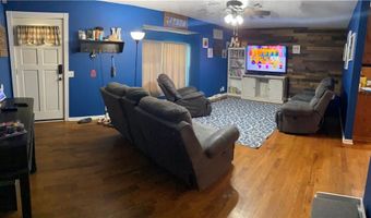 916 Edith Ave, Adrian, MO 64720