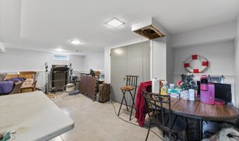539 W Rose Ave, Addison, IL 60101