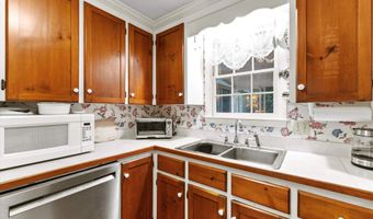 20 Juniper Dr, Amherst, NH 03031