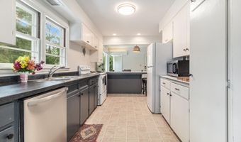 2659 Bedford Rd, Ann Arbor, MI 48104