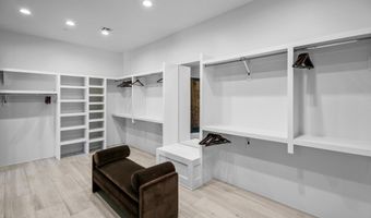 7450 E CONTINENTAL MOUNTAIN ESTATES Dr 6, Cave Creek, AZ 85331