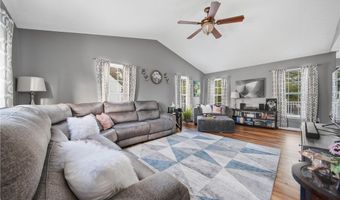 1906 Northgate Cir, Akron, OH 44320