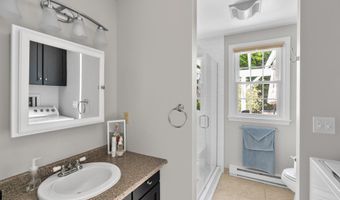 1486 Washington St, Bath, ME 04530