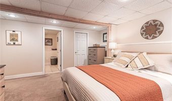 180 Mesa Dr, North Kingstown, RI 02852