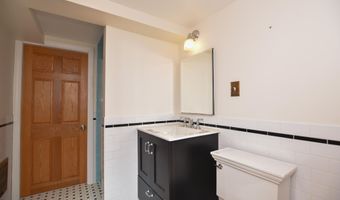 445 County Rd, Becket, MA 01223
