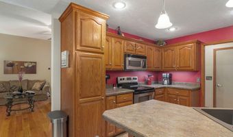 19402 Lawrence 2078, Ash Grove, MO 65604