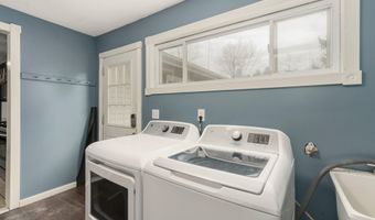 297 E Washington St, Almont, MI 48003