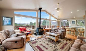 635 N Cougar Ln, Apple Valley, UT 84737