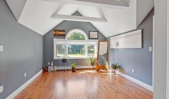 129 Loon Call Dr, Belgrade, ME 04917