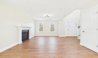 2 Bc Ln, Berkley, MA 02779