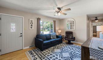 413 NE 7th St, Ankeny, IA 50021