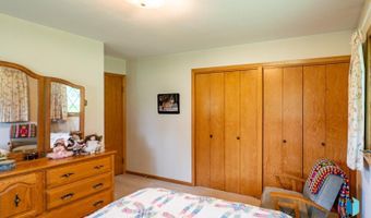511 N Cherry Ave, Bridgewater, SD 57319