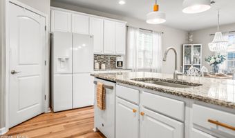 153 Glory Rd, Beaufort, SC 29906