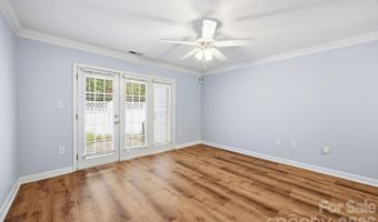 1215 Green Oaks Ln I, Charlotte, NC 28205