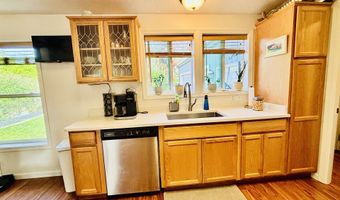 98190 GAVIN Ln, Brookings, OR 97415