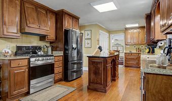 1732 Marbury Ln, Albany, GA 31707