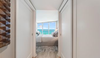 1177 Queen St 3503, Honolulu, HI 96814