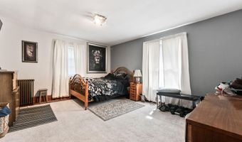 49 Western Ave, Bath, ME 04530