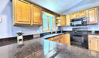 W5866 EASTER LILY Drive, Appleton, WI 54915