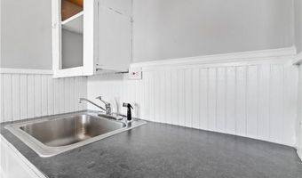 291 Maple Ave 2, Barrington, RI 02806