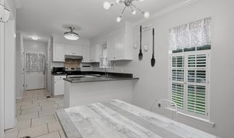 1013 Spring Hill Dr, Albany, GA 31721