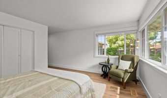 7362 Oakmont Dr, Santa Rosa, CA 95409