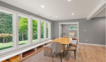 3100 N MONROE St, Arlington, VA 22207