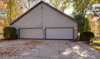 200 Greentree Cir, Aurora, OH 44202