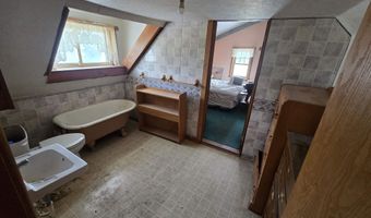 150 South St, Akron, IA 51001