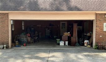 455 Forest Ave SE, Baxley, GA 31513