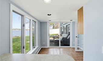 29 E Shore Dr, Coventry, RI 02816