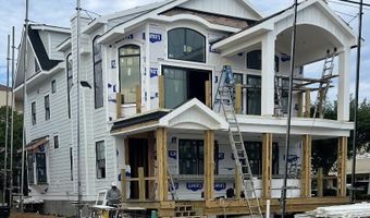141 8TH St, Avalon, NJ 08202