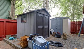 4040 Wispen Cir, Anchorage, AK 99517