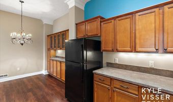 892 Bridge Crest Dr SE, Ada, MI 49301