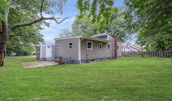 9 Holt St, Amityville, NY 11701