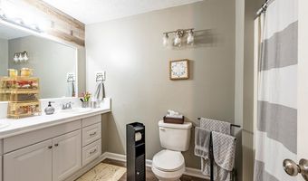 4506 Chateau Dr, Albany, GA 31721