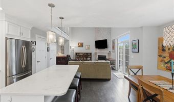 80 Conley Ave 6, Cranston, RI 02921