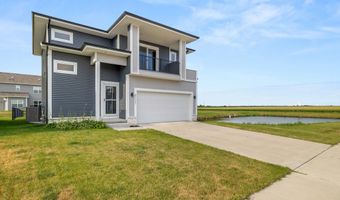 4007 NE 3rd St, Ankeny, IA 50021