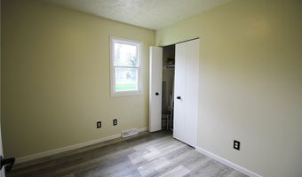 745 McRoberts Ave, Aurora, OH 44202